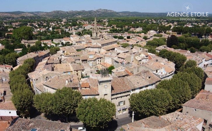 PELISSANNE – VENTE FONDS DE COMMERCE 40 M2 – TERRASSE