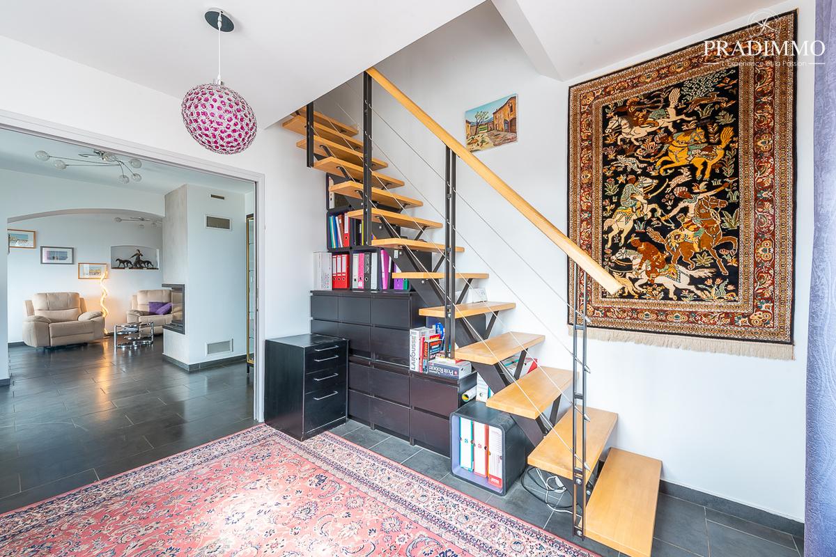 Superb top of villa apartment T4 127 square meters