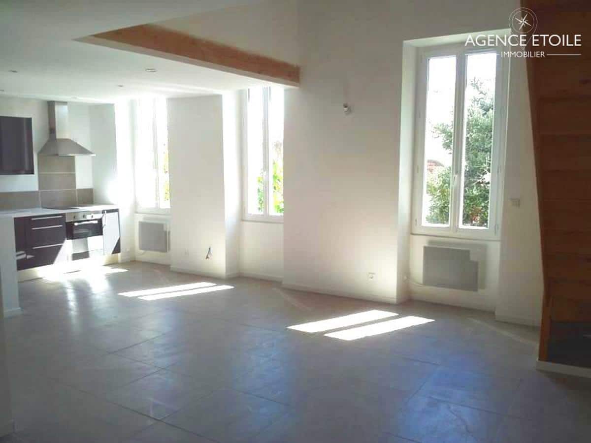 Salon – Apartment T4 of 81 m2 – 199500 EUR