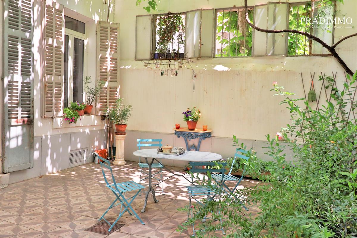 13001 – Longchamp sector – Jardin Ground of 117m2 approximately 2