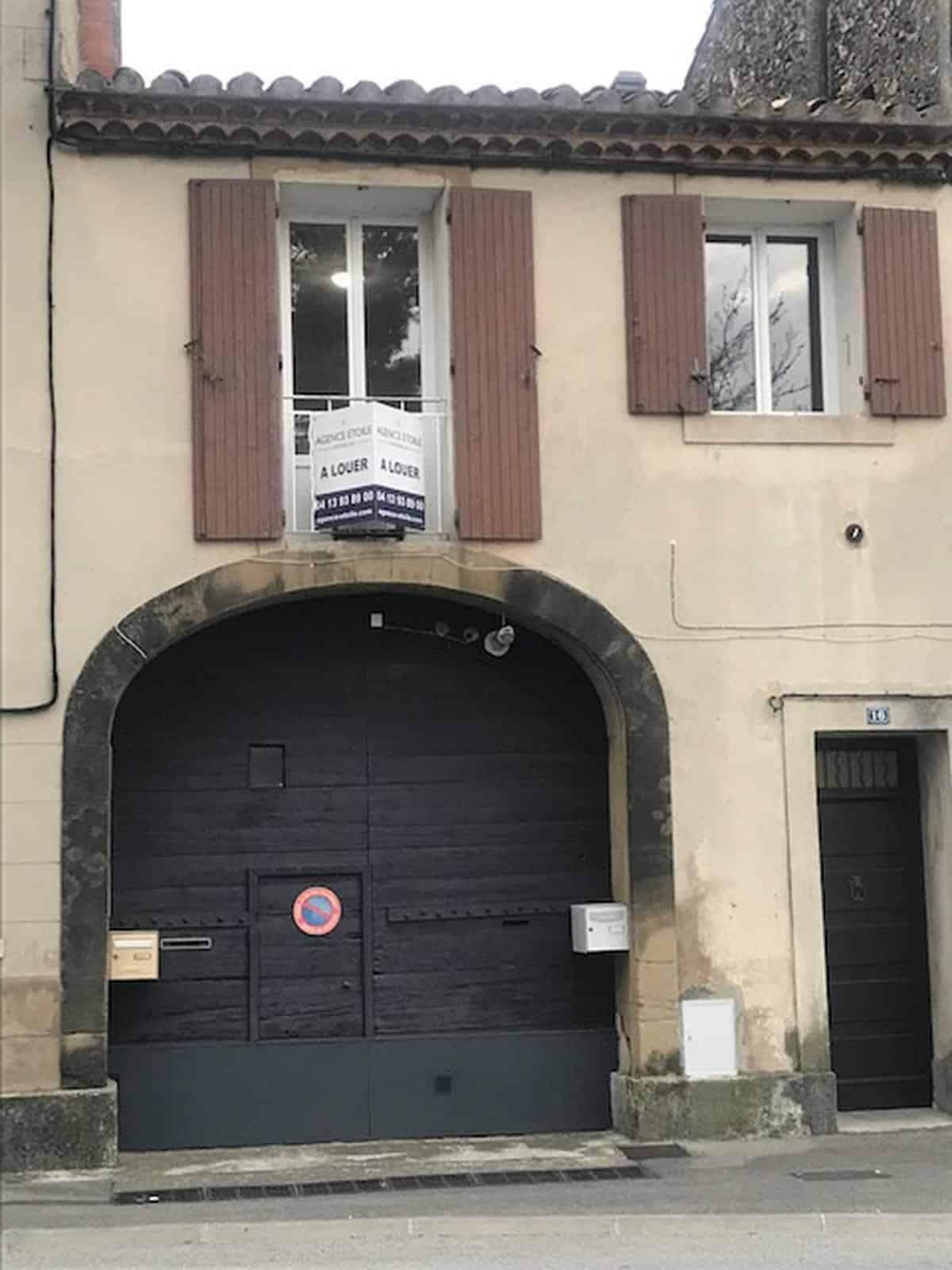 Maison de village de 63m2 à louer à Eyguières