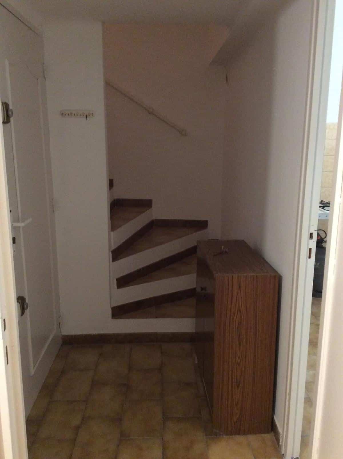 Apartment T2 – Simiane -collongue