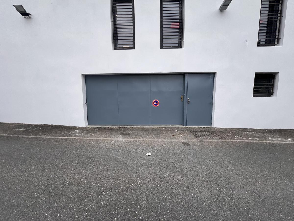 LOCAL D’ACTIVITÉ AVEC ESPACE DE STOCKAGE – 400 M2 – AVENUE P