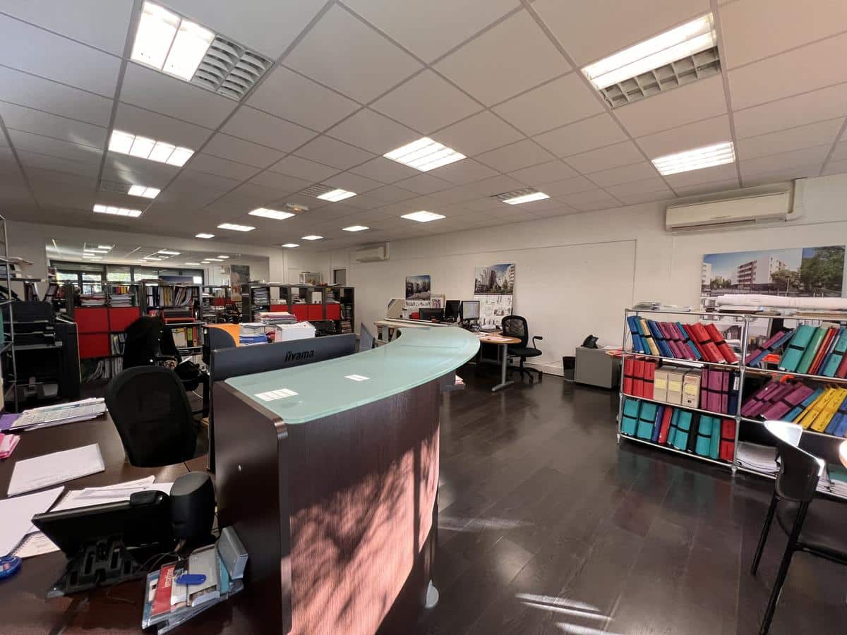 Local Commercial à louer – 103 m2 – Bd du Redon 13009 Marsei