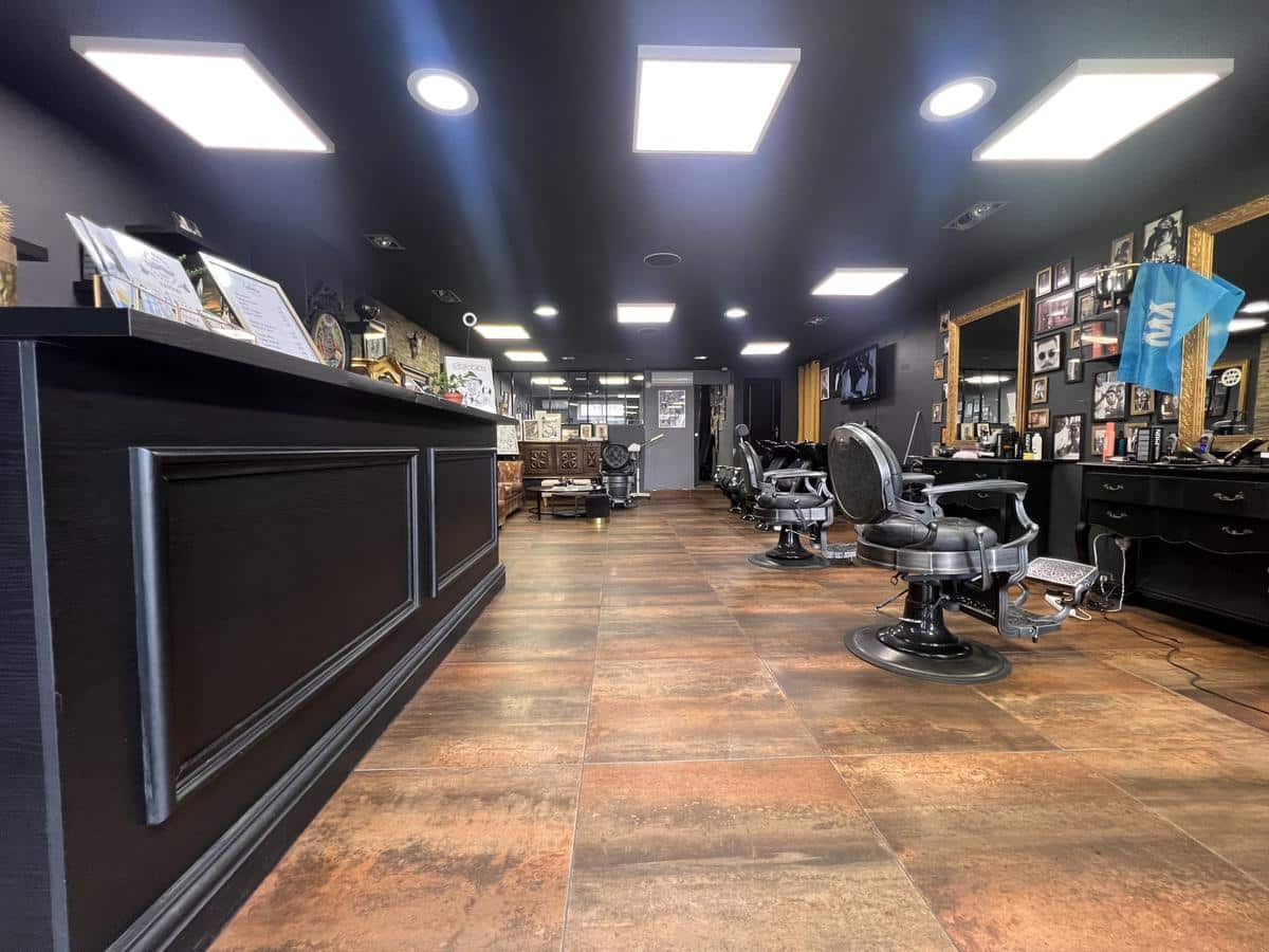 Business Business Salon / Tattoo / Aesthetics