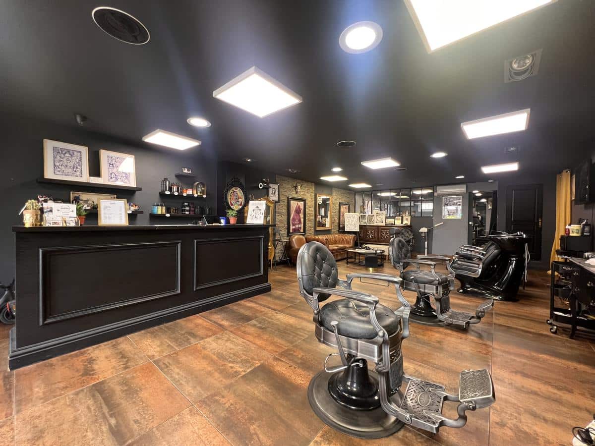 Business Business Salon / Tattoo / Aesthetics