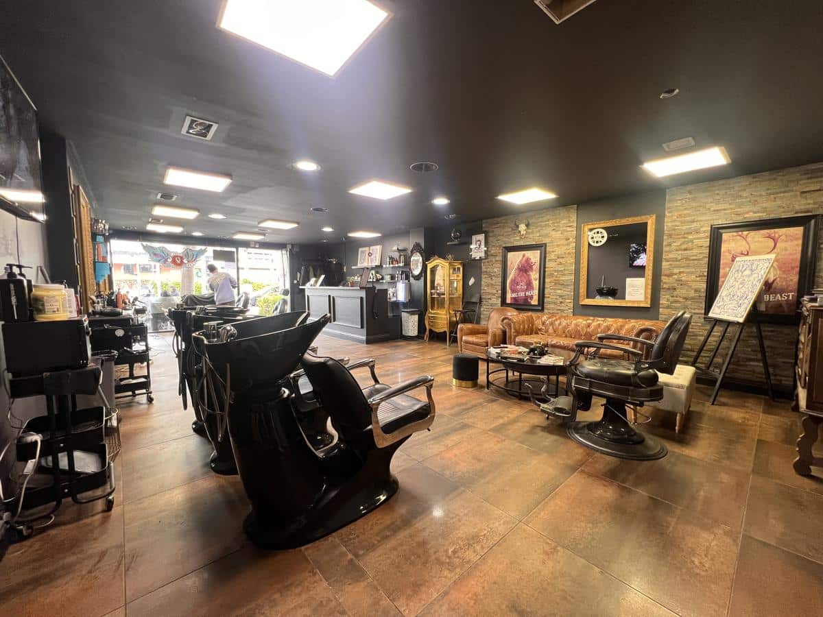 Business Business Salon / Tattoo / Aesthetics