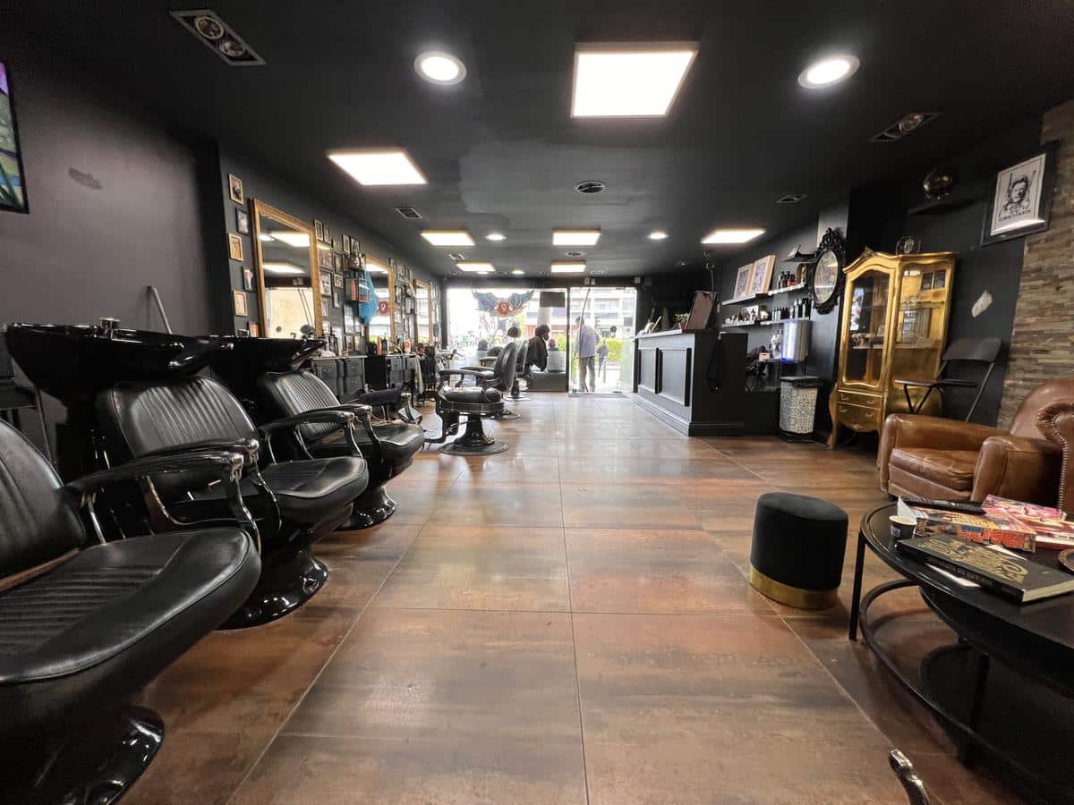 Business Business Salon / Tattoo / Aesthetics