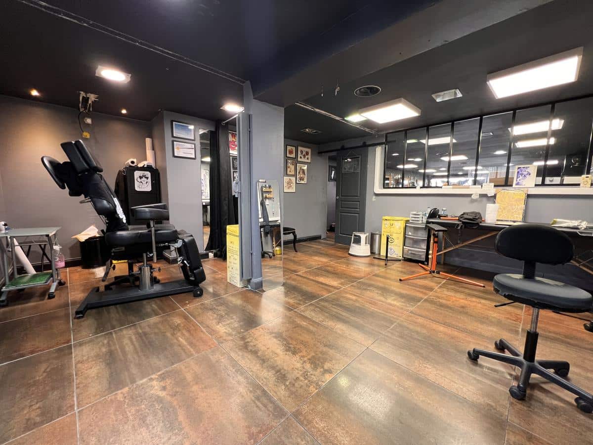 Business Business Salon / Tattoo / Aesthetics