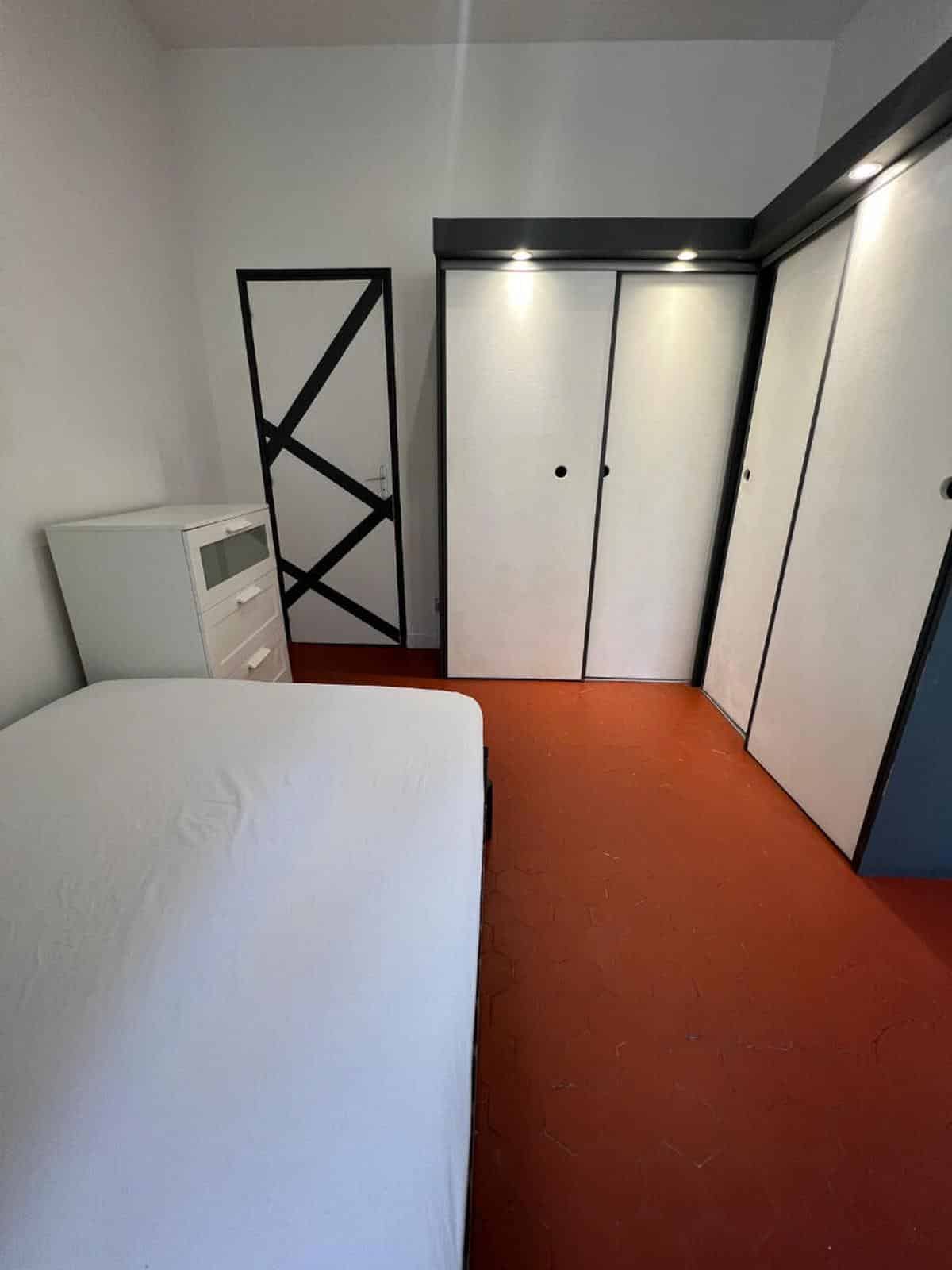Immeuble R+4 – 15 LOTS – 702 m2 – RUE FLEGIER 13001 MARSEILL