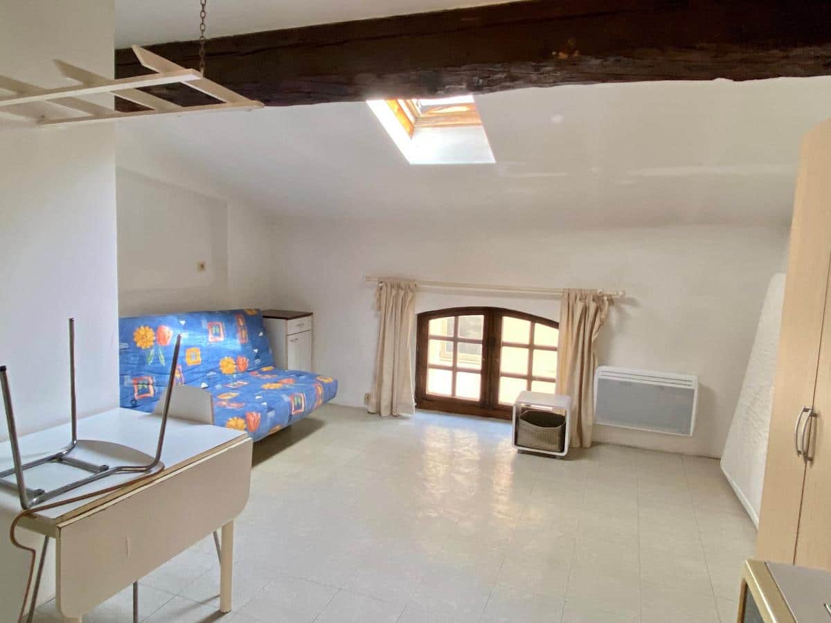 Furnished studio - RUE COURTEISSADE - Aix