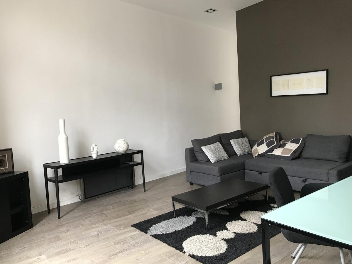 Furnished 2-room apartment on Rue Fernand Dol