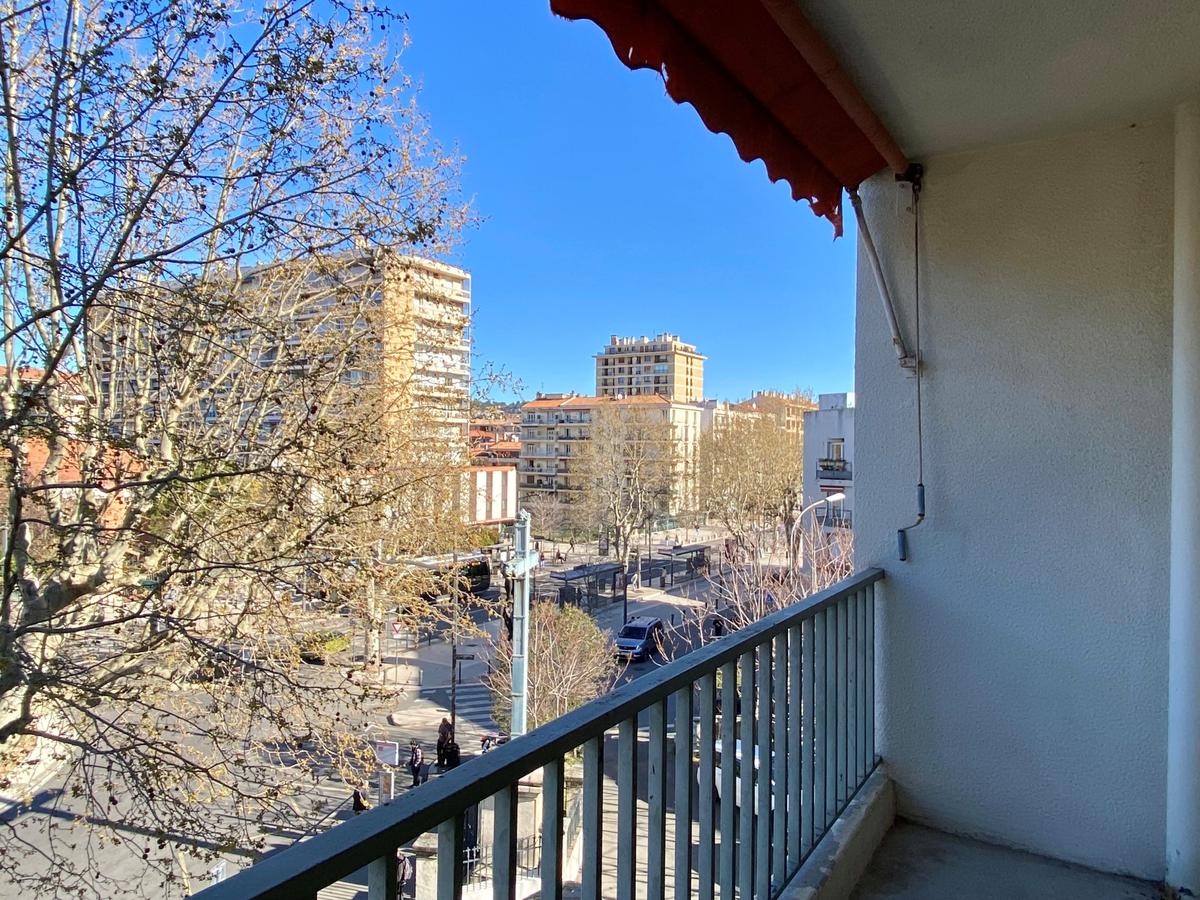 T3 de 72 m2 Avenue des Belges – La tour du Mail
