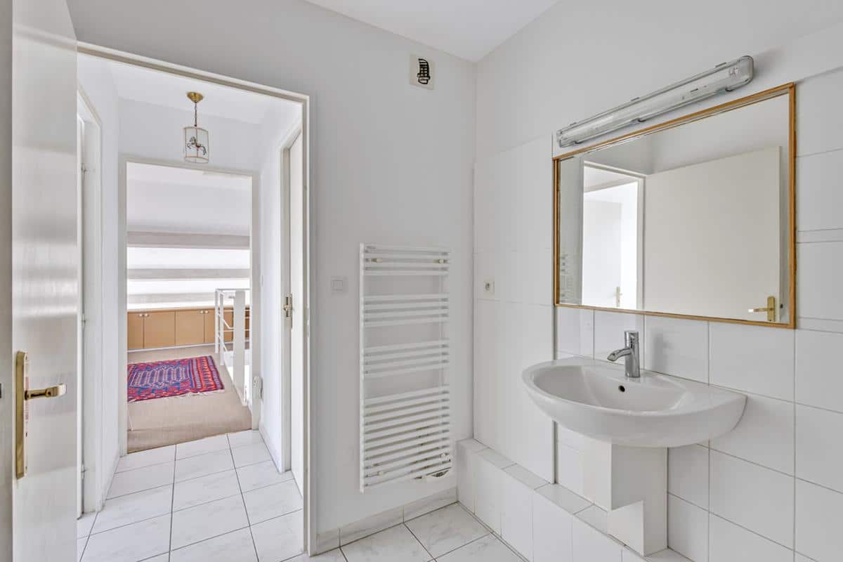 3/4 room apartment – Terrace, cellars and 2 parking spaces