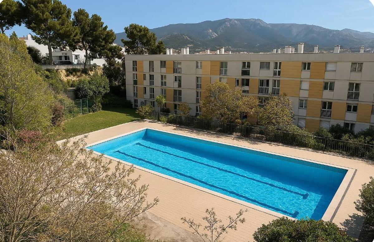 Marseille 11ème appartement T3 avec extérieur