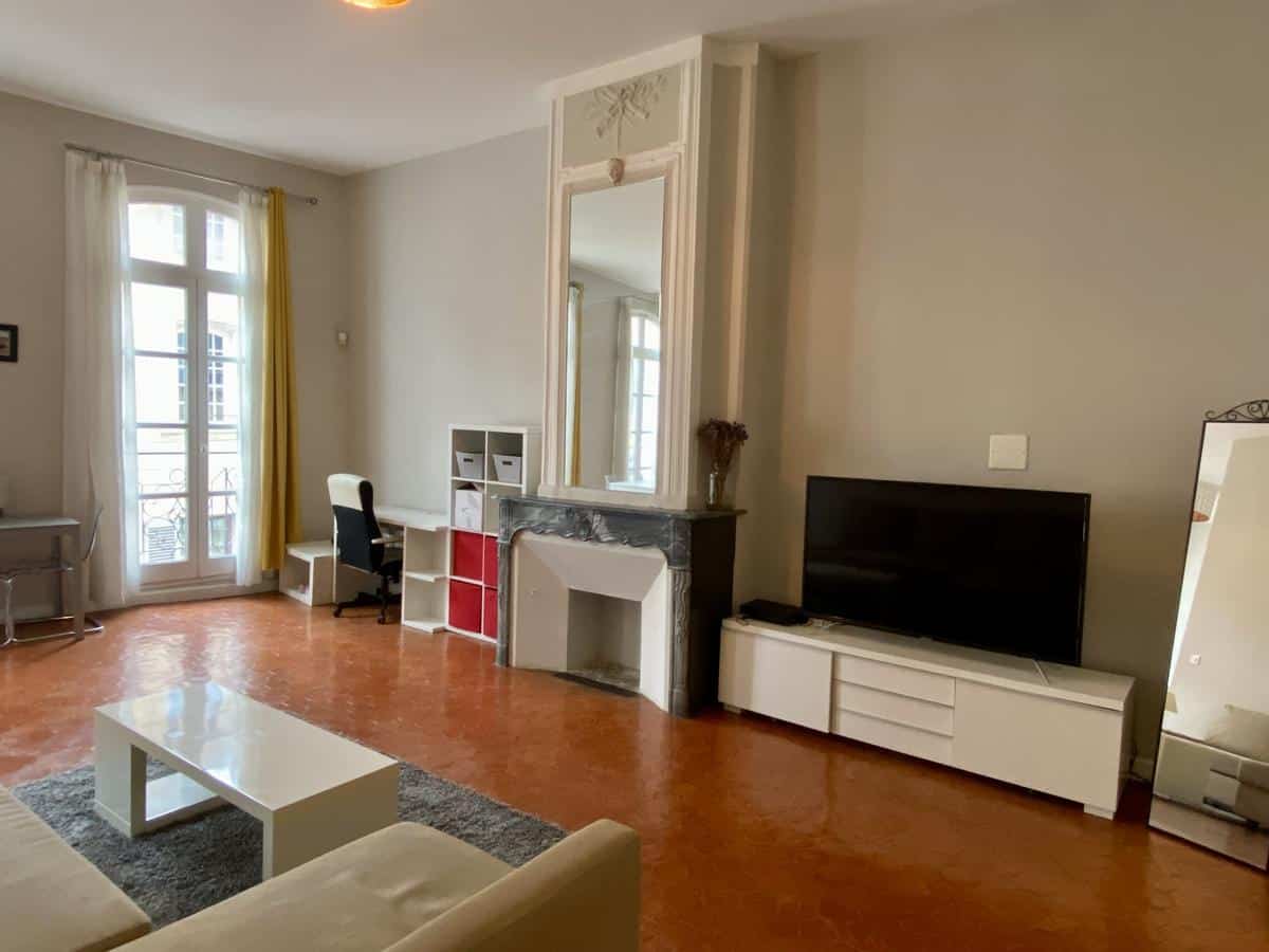 Appartement 3 pièces rénové et meublé