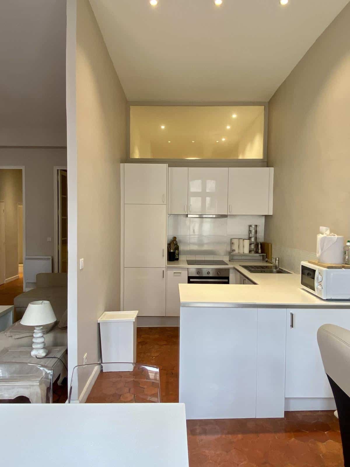 Renovated and furnished 3-room apartment