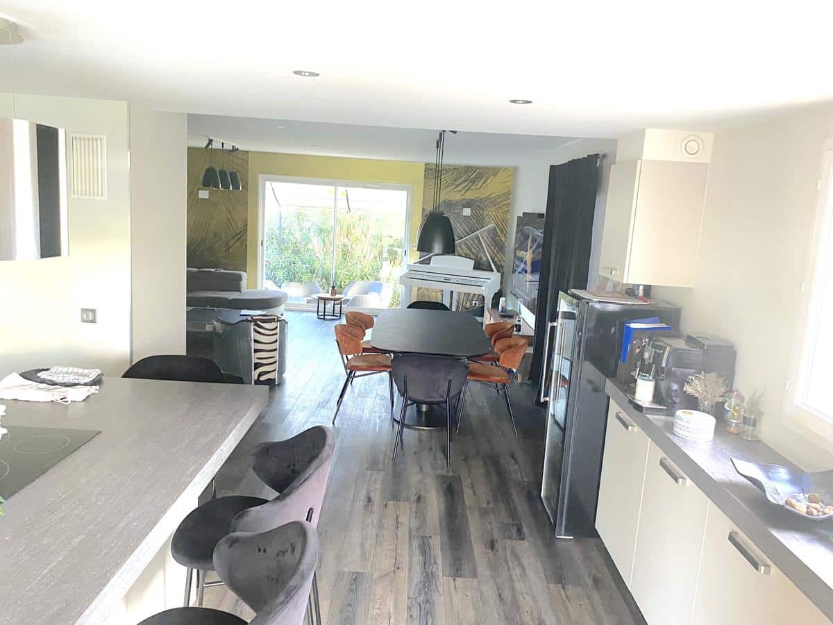 Pretty villa T5 for sale in Entressen