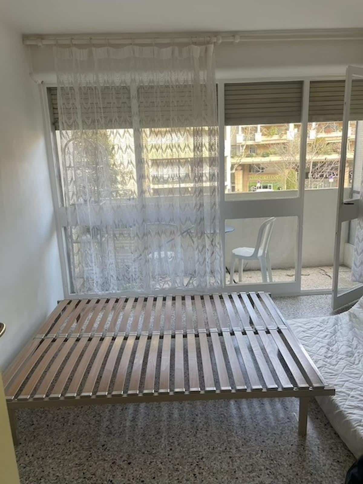 Aix-en-Provence Studio meublé avec terrasse et place de pa