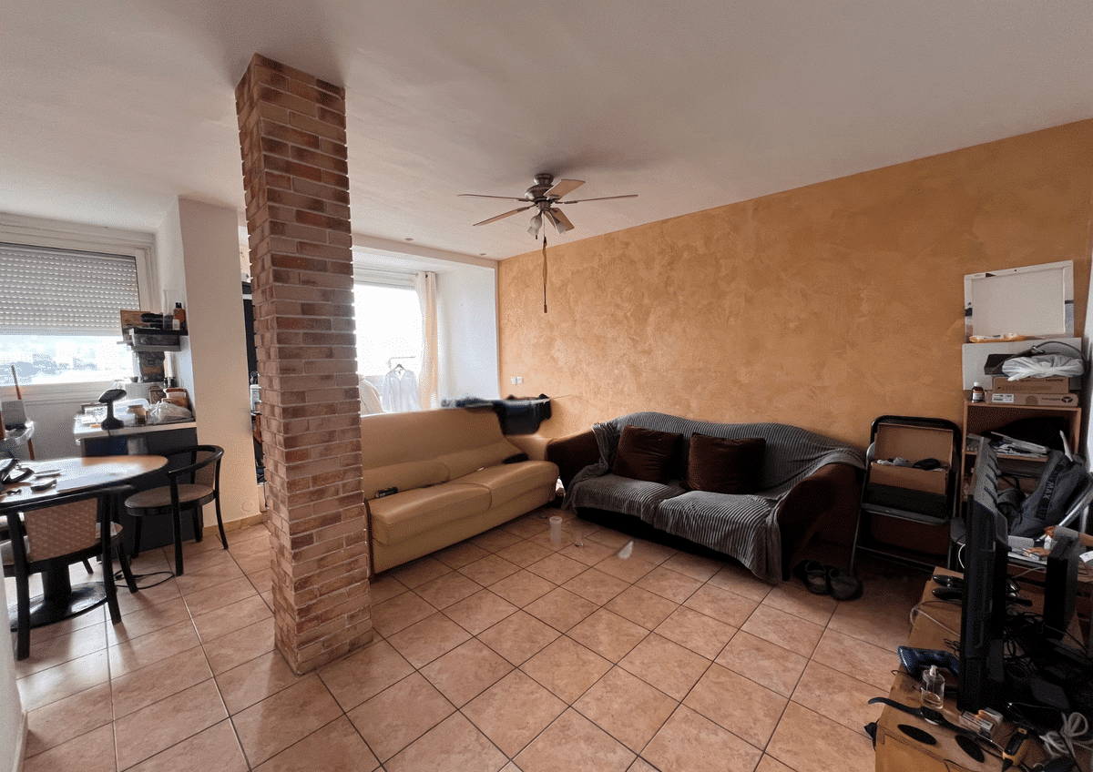T/2 – 15e étage – 44m2 – libre de toute occupation – rue Car