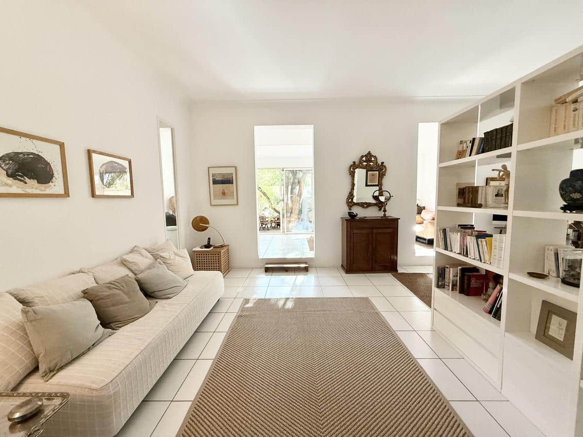 Marseille 8th apartment