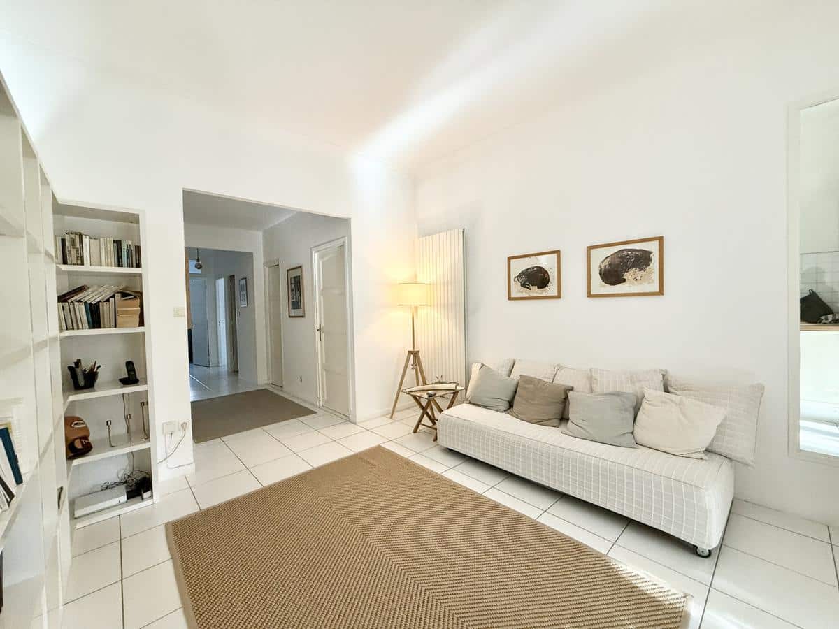 Marseille 8th apartment
