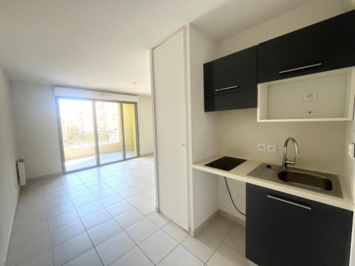 Studio avec terrasse- la Duranne
