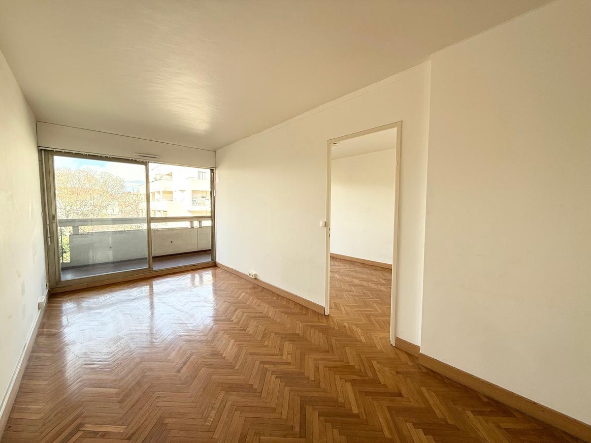 Type 2 de 55 m2 avec terrasse de 10 m2 et loggia