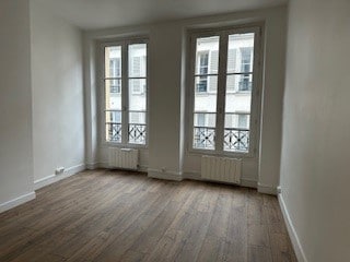 Apartment Paris 8th