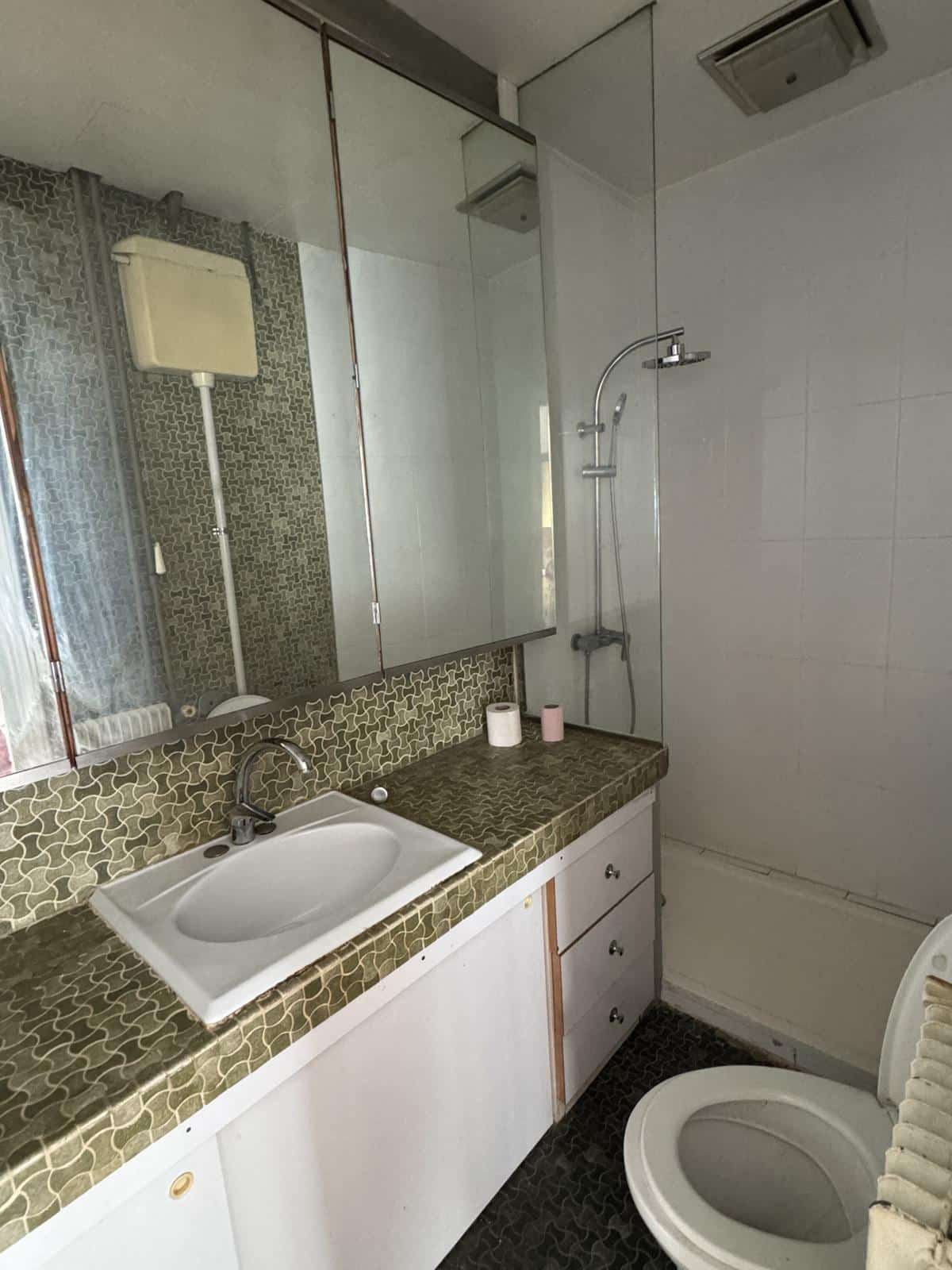 1st GOOD NEWS/ENGHIEN STREET: STUDIO FOR SALE