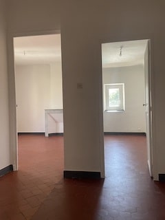 Maison T4 de 81 m2 Centre de Simiane-Collongue