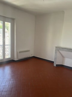 Maison T4 de 81 m2 Centre de Simiane-Collongue