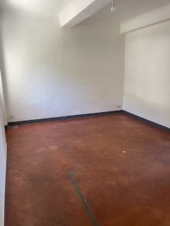 Maison T4 de 81 m2 Centre de Simiane-Collongue