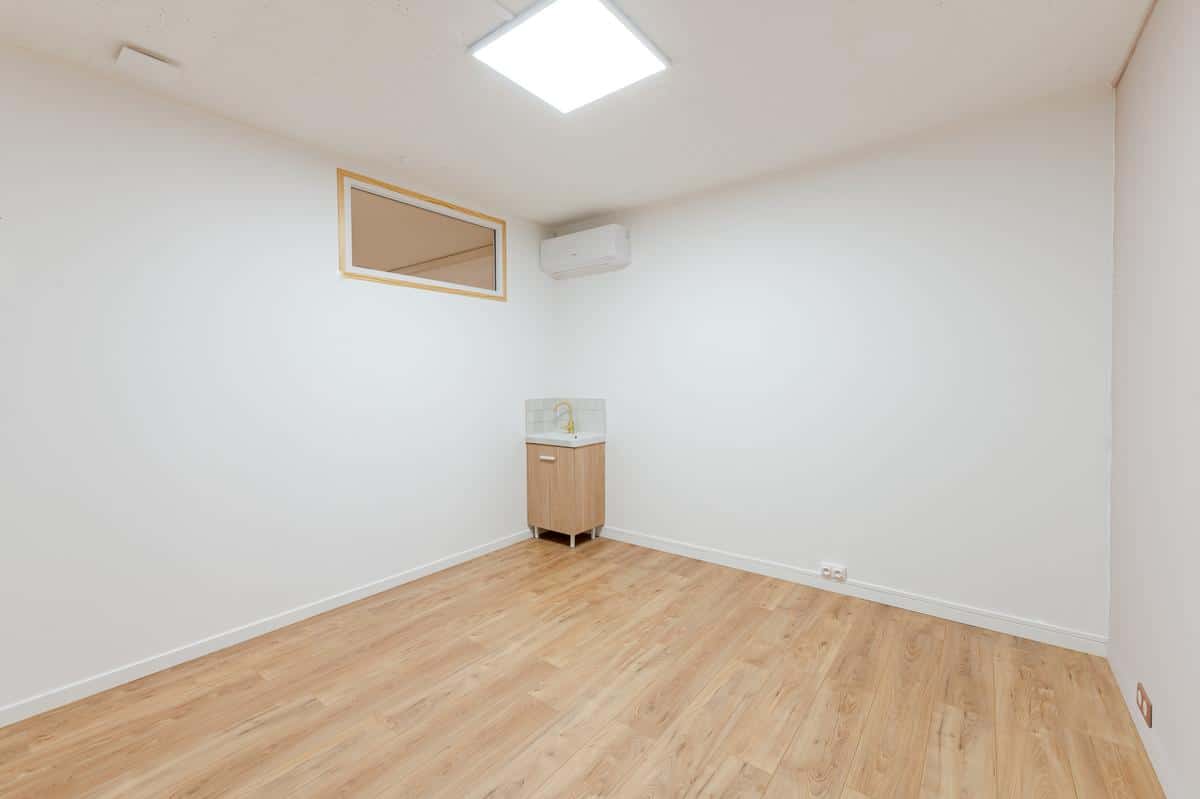 Marseille 8th commercial premises