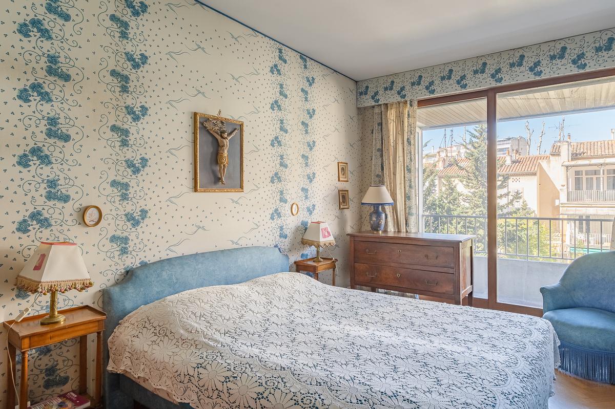 MARSEILLE CARRE D’OR 13008 Appartement T3 de 93m2, 375 000