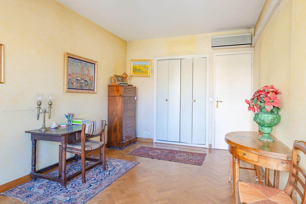 MARSEILLE CARRE D’OR 13008 Appartement T3 de 93m2, 375 000