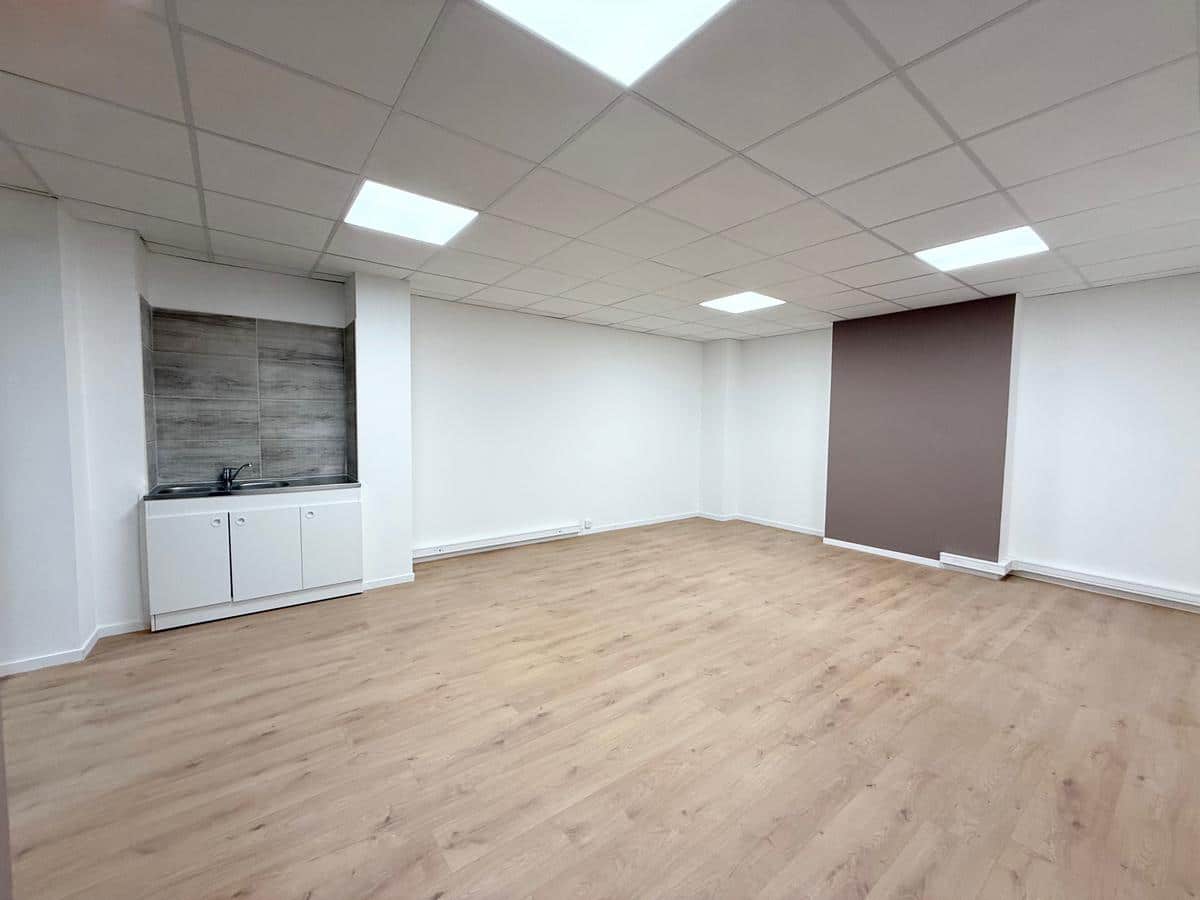Local / bureau de 32,50 m2 Mermoz Marseille 8ème