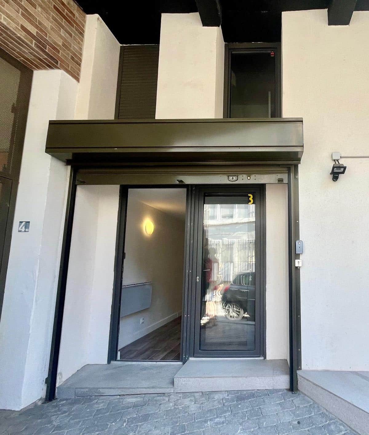2-room professional premises with water point