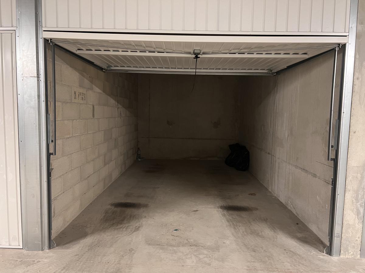 Box   Marseille 13011