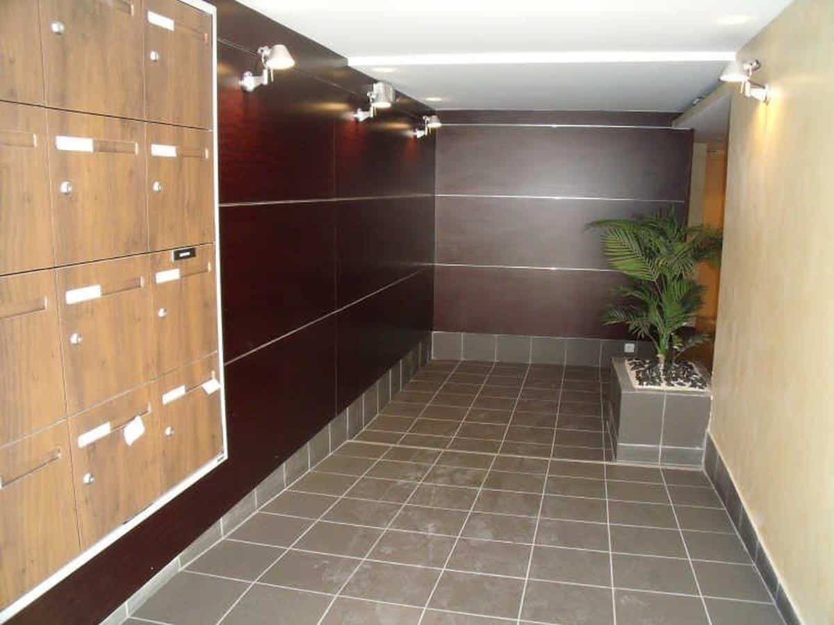 Studio – proximite st pierce / timone