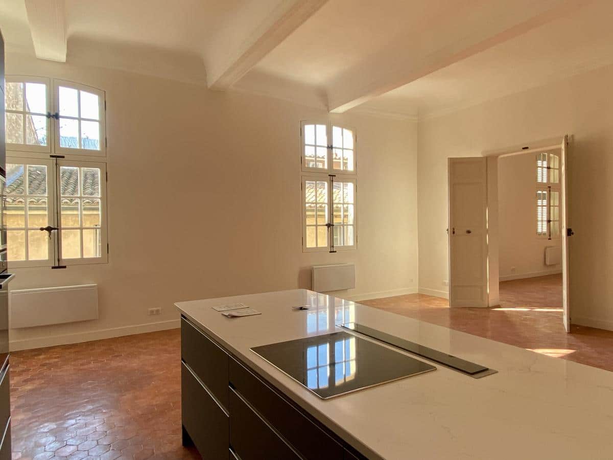 New and renovated 3-room apartment – 10 rue Mignet