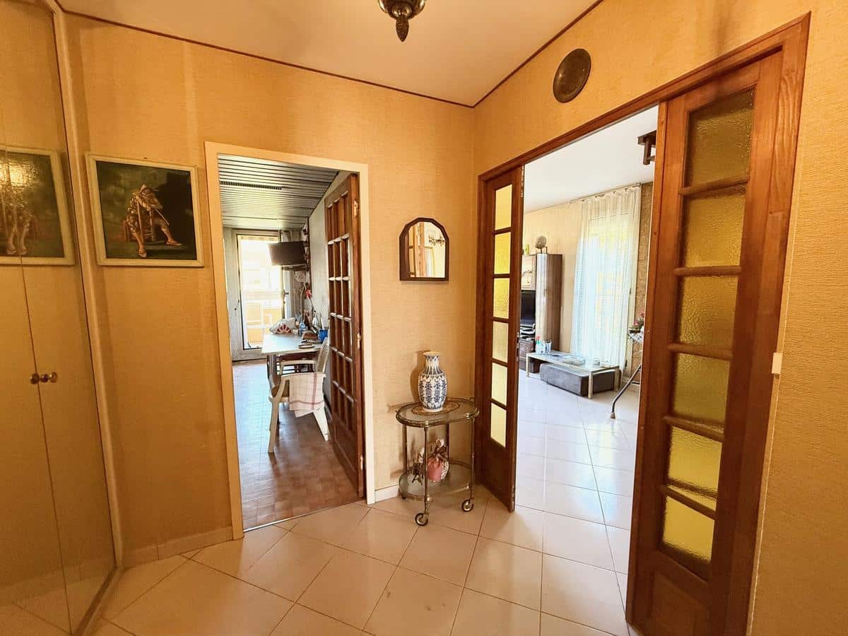 Type 4 de 101,25 m2 avec terrasse et garage 13013 Marseille
