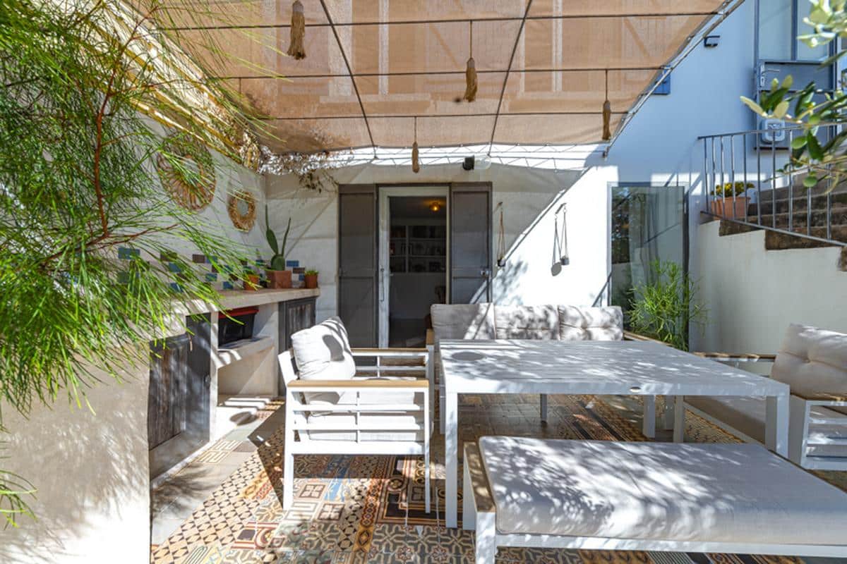 Type 4 house of 90 m2 on plot of 330 m2 Marseille 1