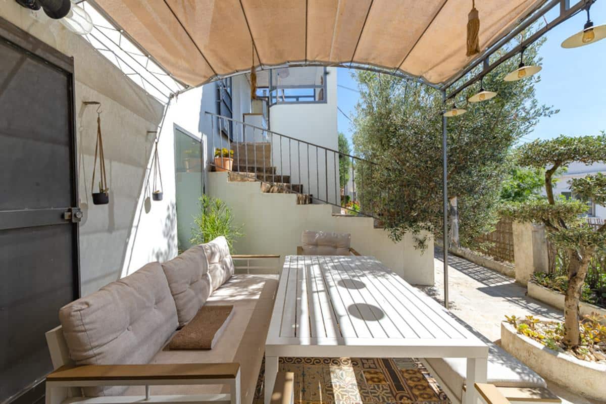 Type 4 house of 90 m2 on plot of 330 m2 Marseille 1