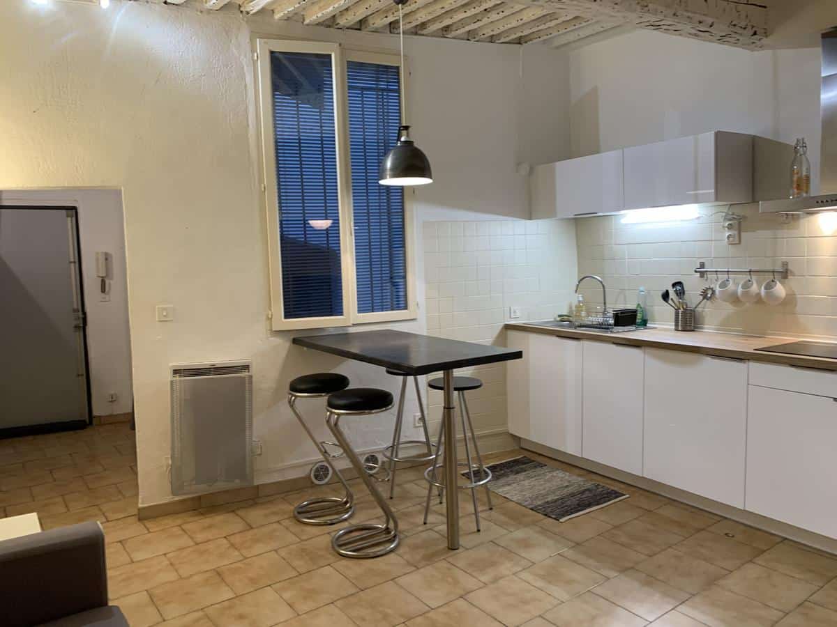 T1/2 - 31m2 - Centre ville Aix-en-Provence - rue...