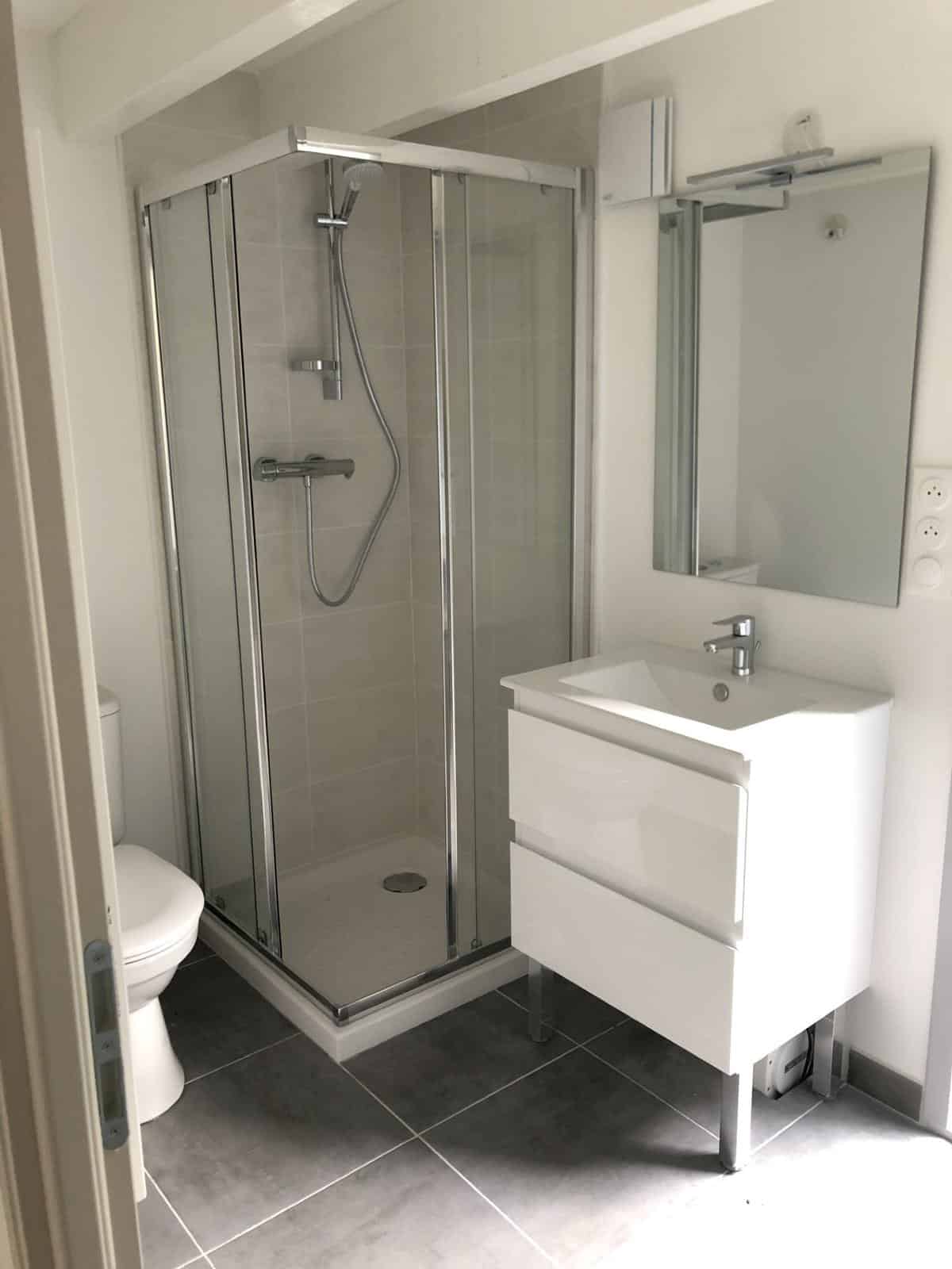 STUDIO/T1 MEUBLE A LOUER SALON DE PROVENCE