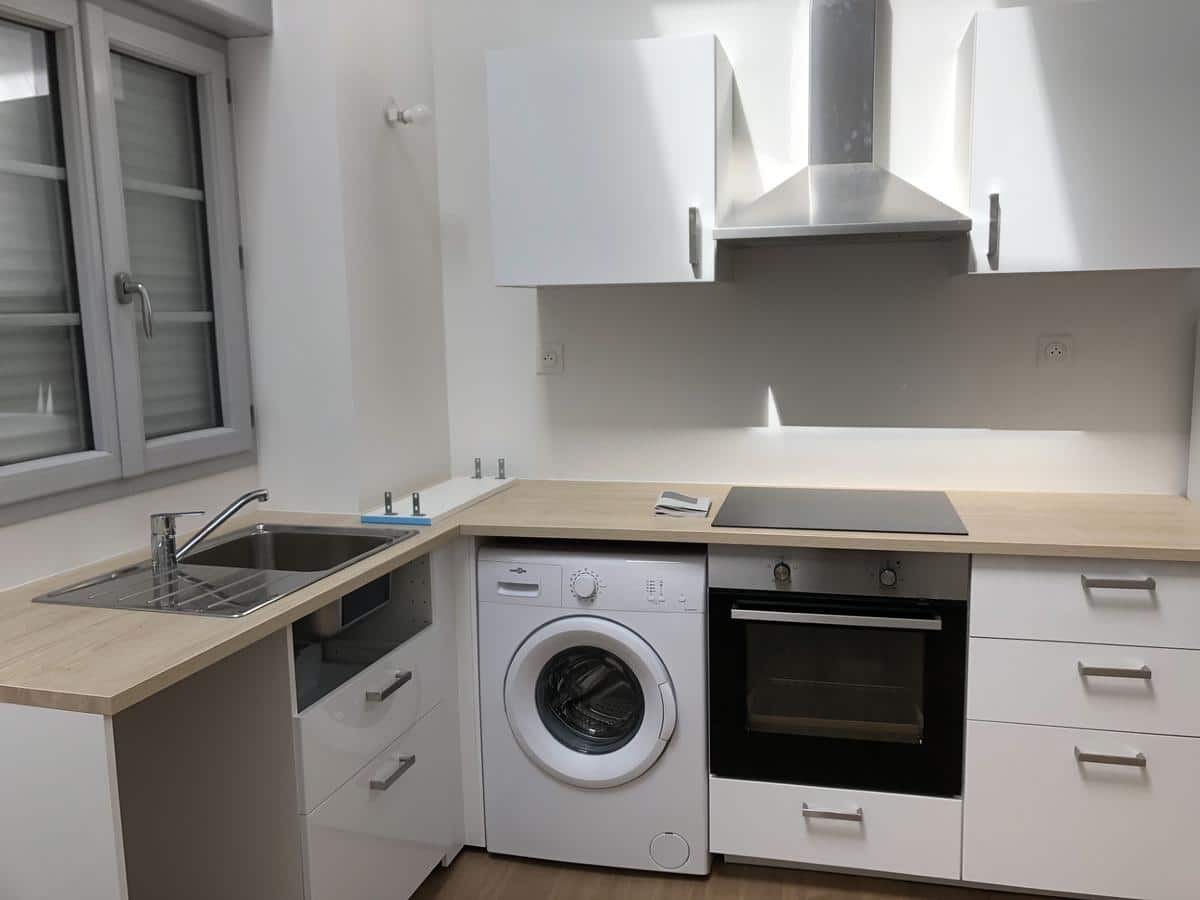 STUDIO/T1 MEUBLE A LOUER SALON DE PROVENCE