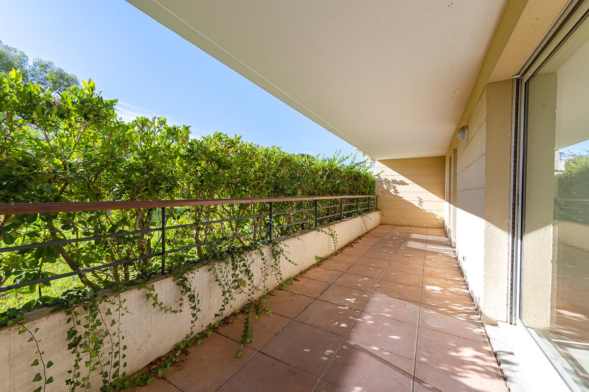 MARSEILLE 12EME SAINT BARNABE VILLAGE T3 TERRACE PARKING IN