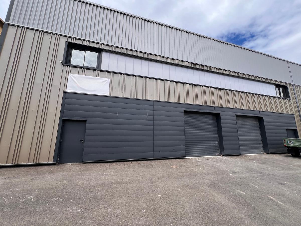 Divisible commercial or professional premises 13010 Marseille