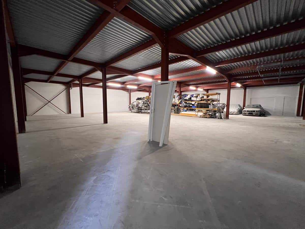 Divisible commercial or professional premises 13010 Marseille